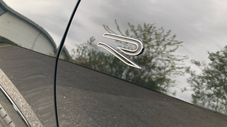 Volkswagen Tayron 2.0 TDI R-Line 5dr DSG7 [7 Seat] Diesel Estate